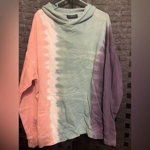 NO BOUNDARIES WOMEN'S LARGE HOODED TYE DYE SWEATSHIRT